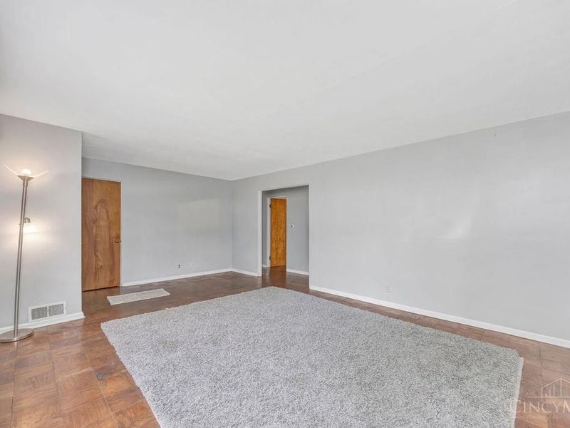 117 E Central Avenue, Oxford, OH 45056 Photo 6