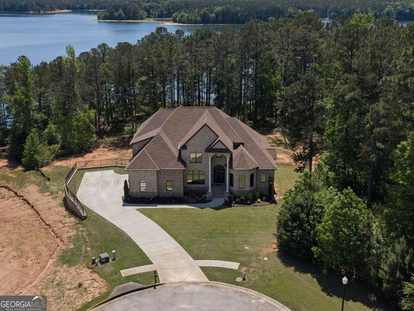 1804 Lake Pointe Circle, Locust Grove, GA 30248