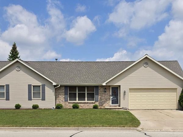 1264 BLUE RIDGE DRIVE, Green Bay, WI 54304