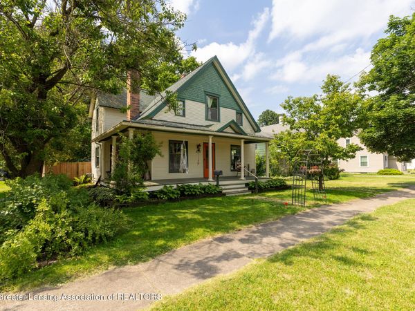 420 E Henry Street, Charlotte, MI 48813