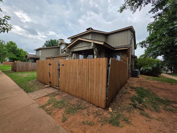 14431 N Pennsylvania Avenue, Unit 26D, Oklahoma City, OK 73134