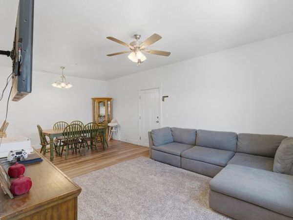 752 N FAVREAU LN , Unit V201, Saratoga Springs, UT 84045