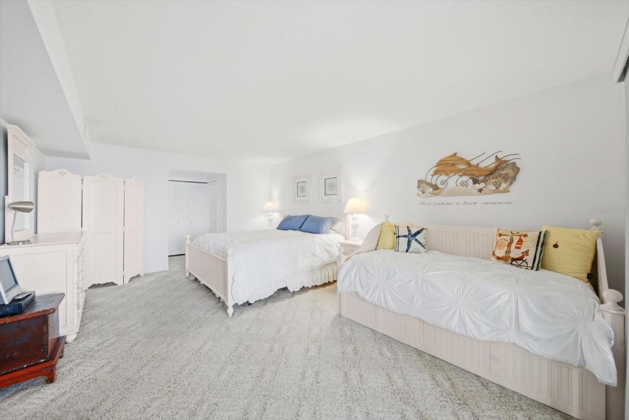 5108 Brittany Drive S, Unit 607, Saint Petersburg, FL 33715 Photo