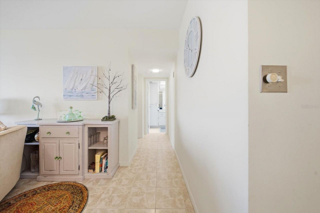 5108 Brittany Drive S, Unit 607, Saint Petersburg, FL 33715 Photo