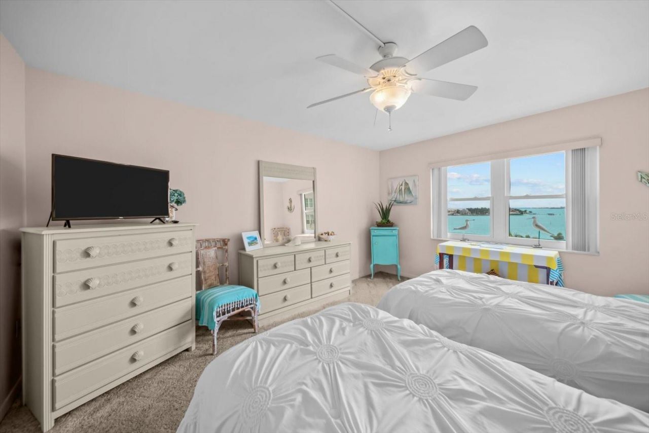 5108 Brittany Drive S, Unit 607, Saint Petersburg, FL 33715 Photo