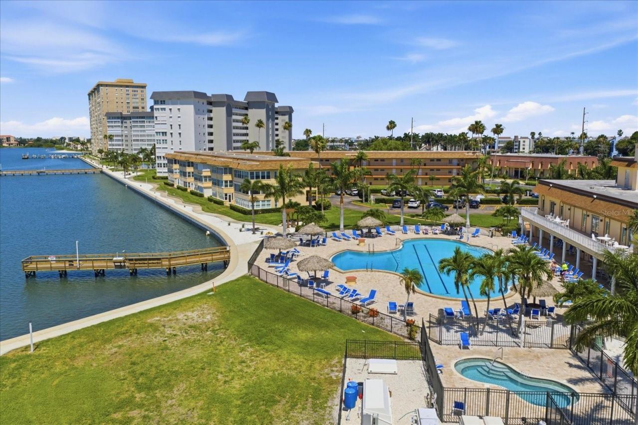 5108 Brittany Drive S, Unit 607, Saint Petersburg, FL 33715 Photo
