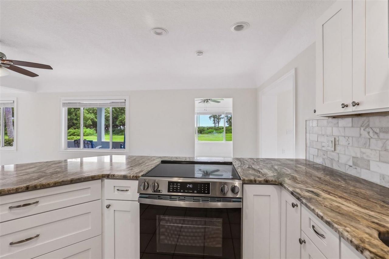 610 Indiana Avenue , Crystal Beach, FL 34681 Photo
