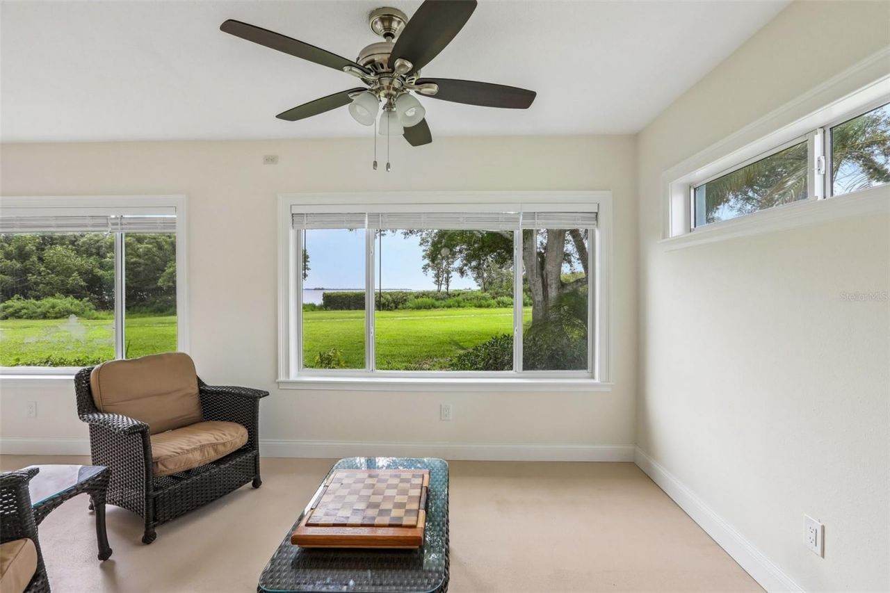 610 Indiana Avenue , Crystal Beach, FL 34681 Photo