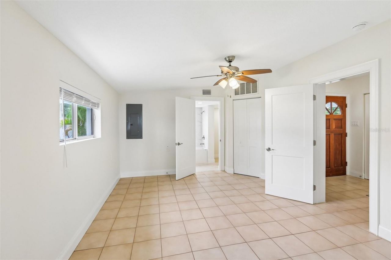 610 Indiana Avenue , Crystal Beach, FL 34681 Photo