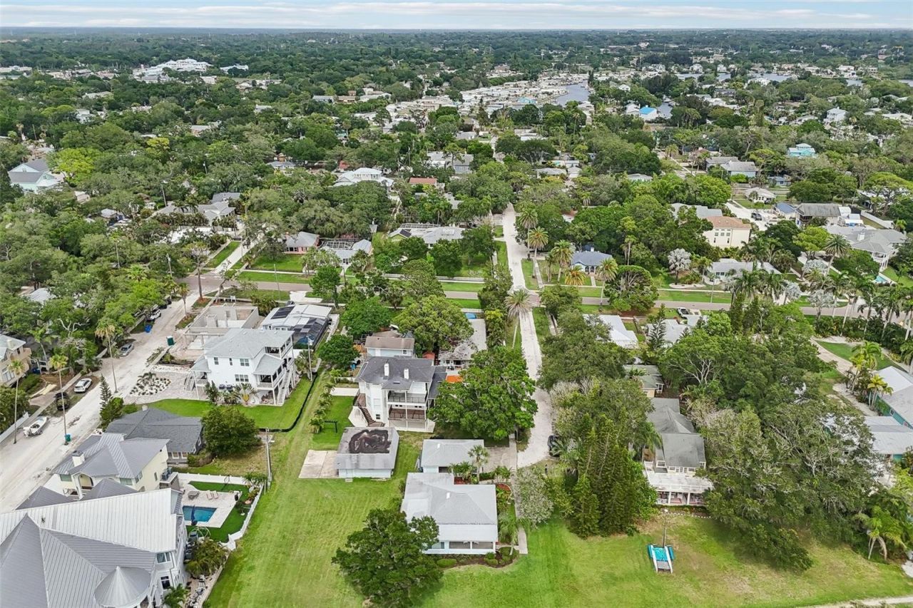 610 Indiana Avenue , Crystal Beach, FL 34681 Photo