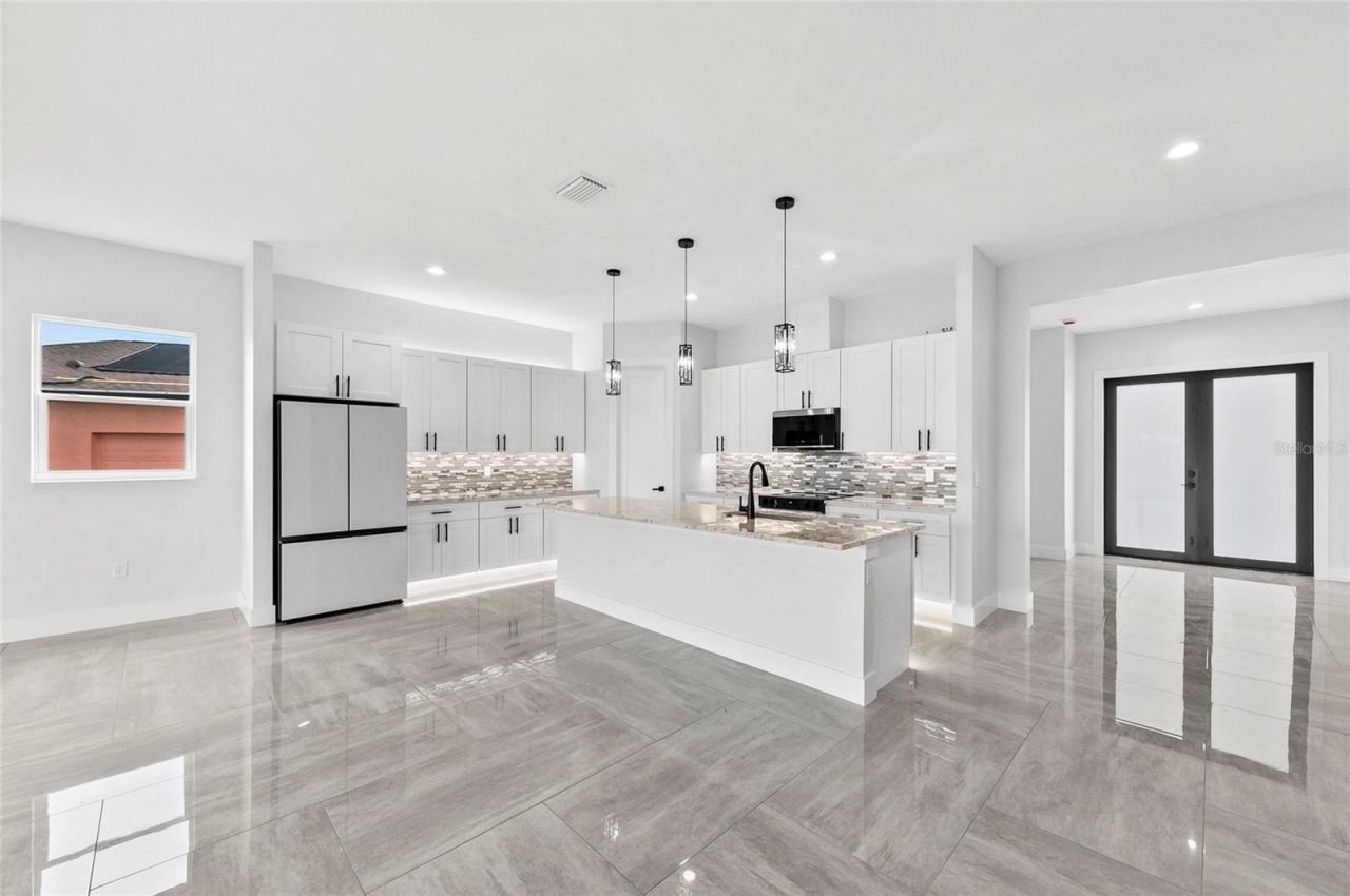 9225 Raes Creek Place , Palmetto, FL 34221 Photo