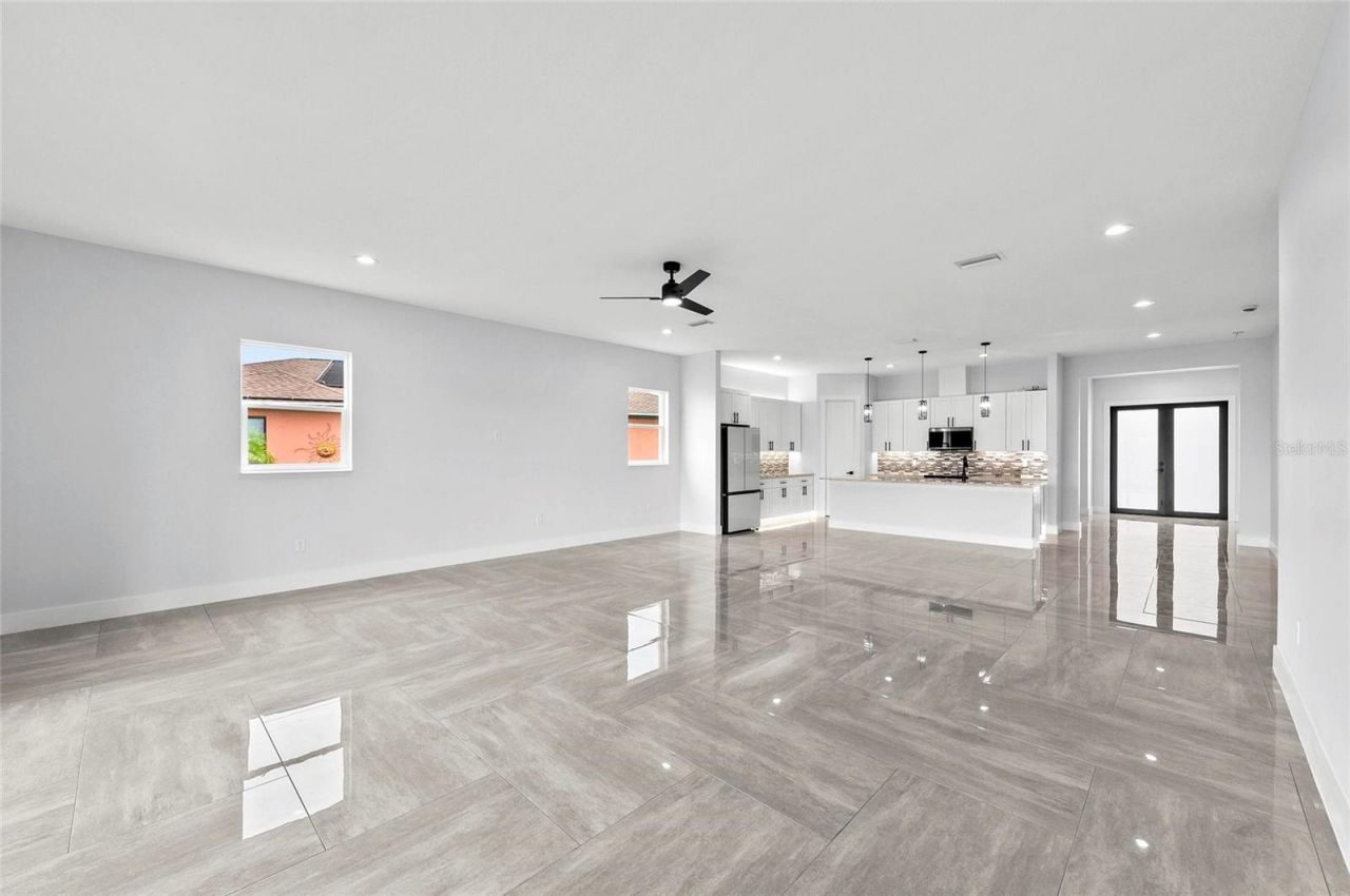 9225 Raes Creek Place , Palmetto, FL 34221 Photo