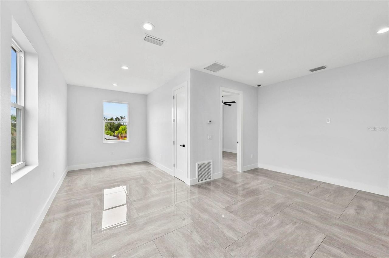 9225 Raes Creek Place , Palmetto, FL 34221 Photo