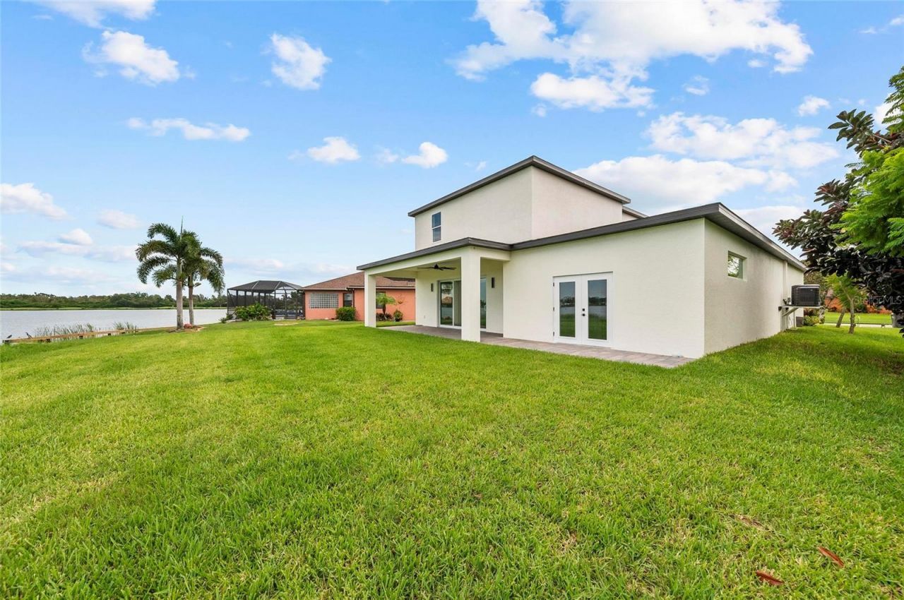 9225 Raes Creek Place , Palmetto, FL 34221 Photo