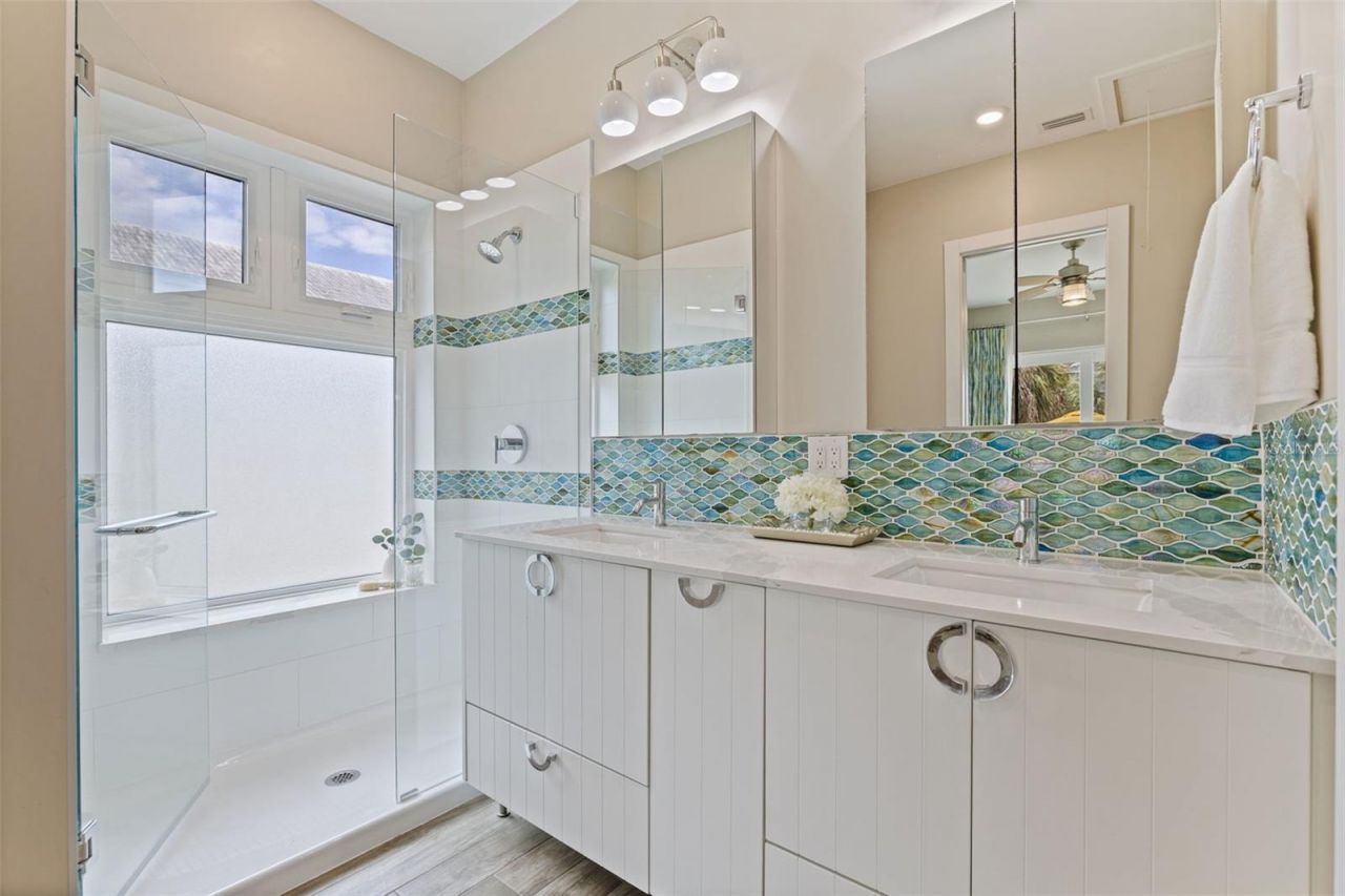 1421 14th Street N, Saint Petersburg, FL 33704 Photo