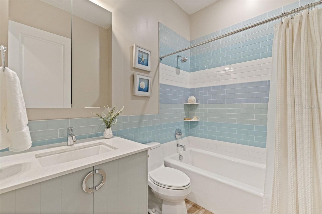 1421 14th Street N, Saint Petersburg, FL 33704 Photo