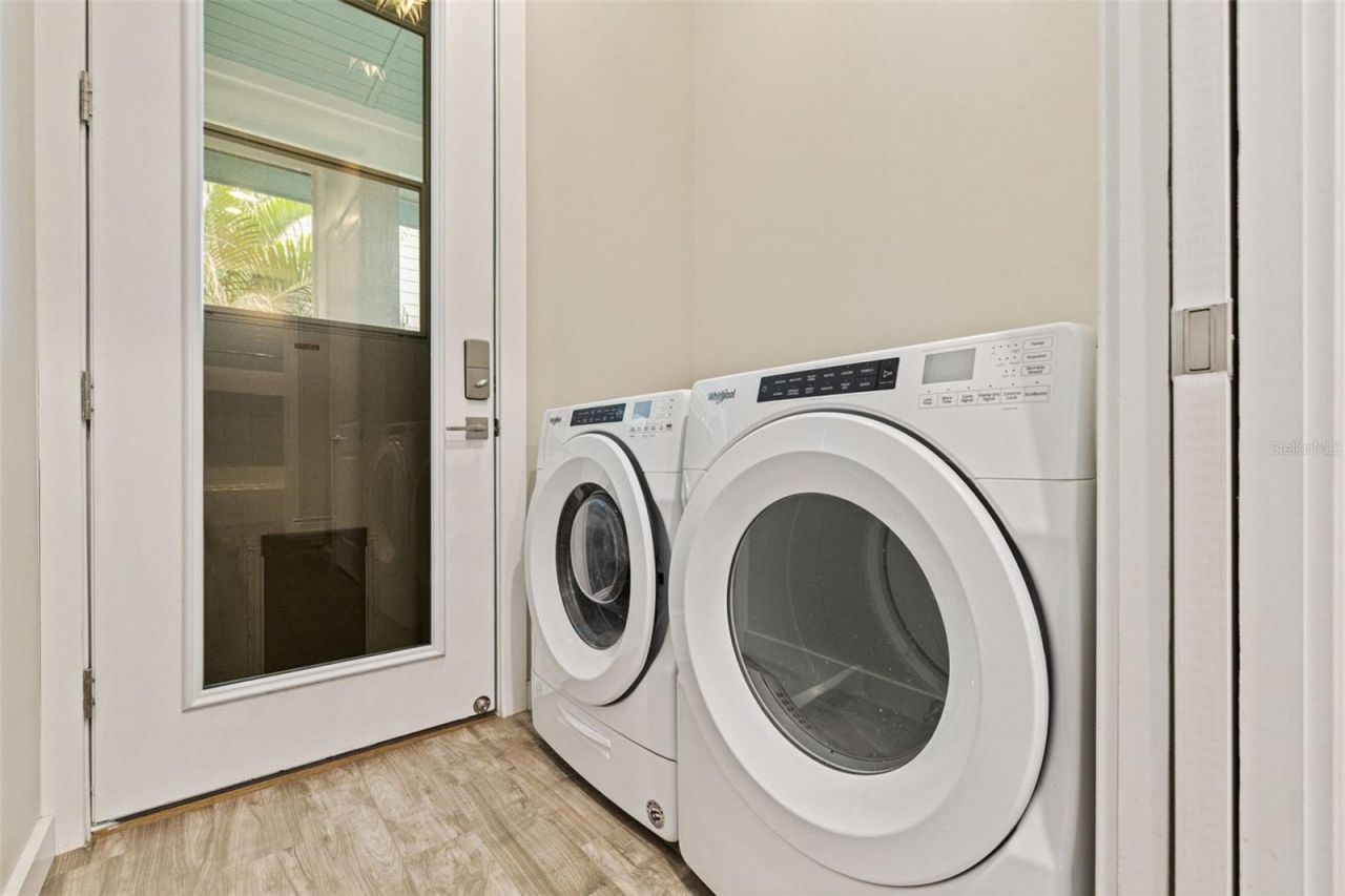 1421 14th Street N, Saint Petersburg, FL 33704 Photo