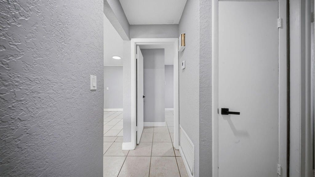 4681-4685 SW 43rd Terrace, Fort Lauderdale, FL 33314 Photo