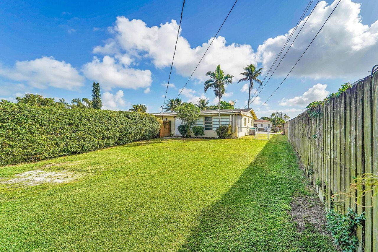 4681-4685 SW 43rd Terrace, Fort Lauderdale, FL 33314 Photo