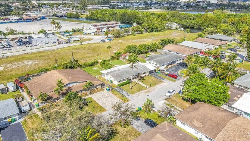 4681-4685 SW 43rd Terrace, Fort Lauderdale, FL 33314 Photo