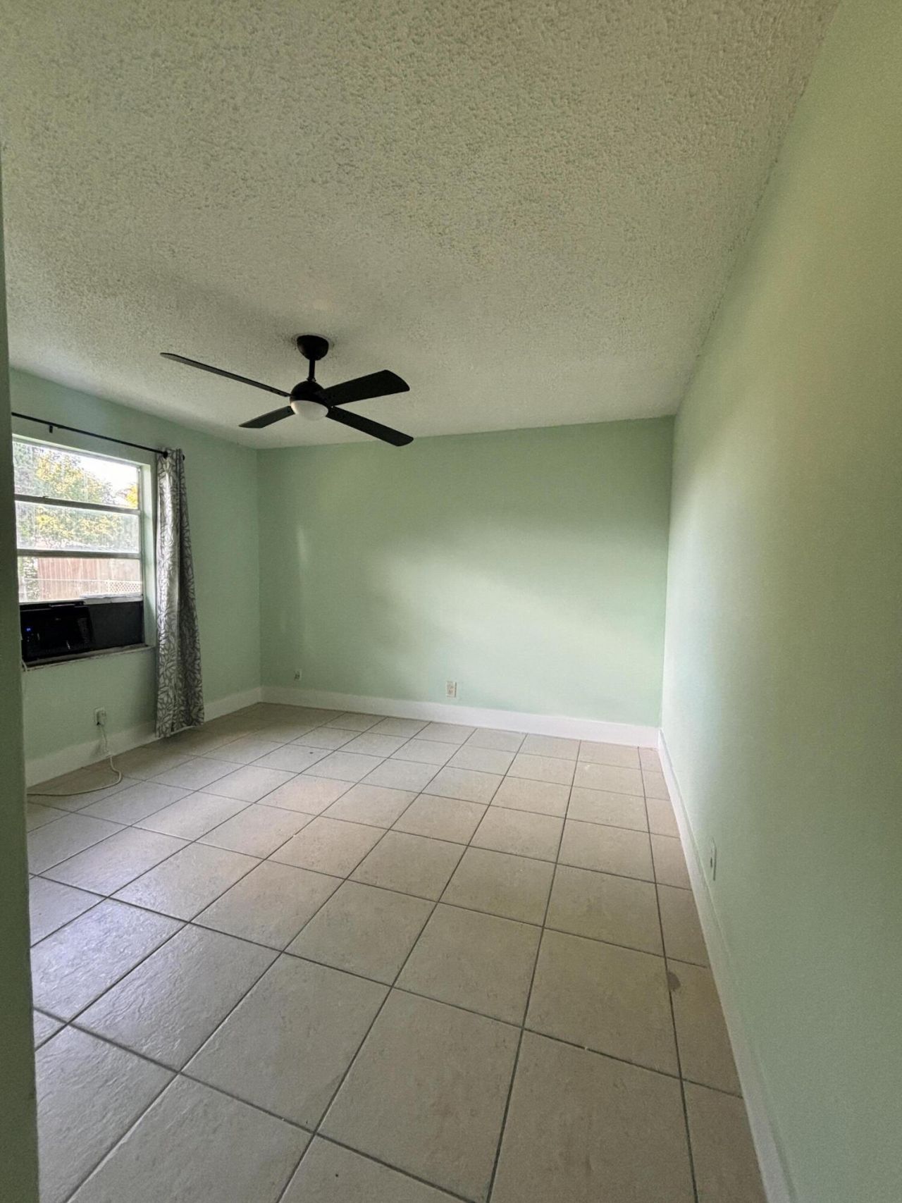 1328 W 6th Street, Riviera Beach, FL 33404 Photo