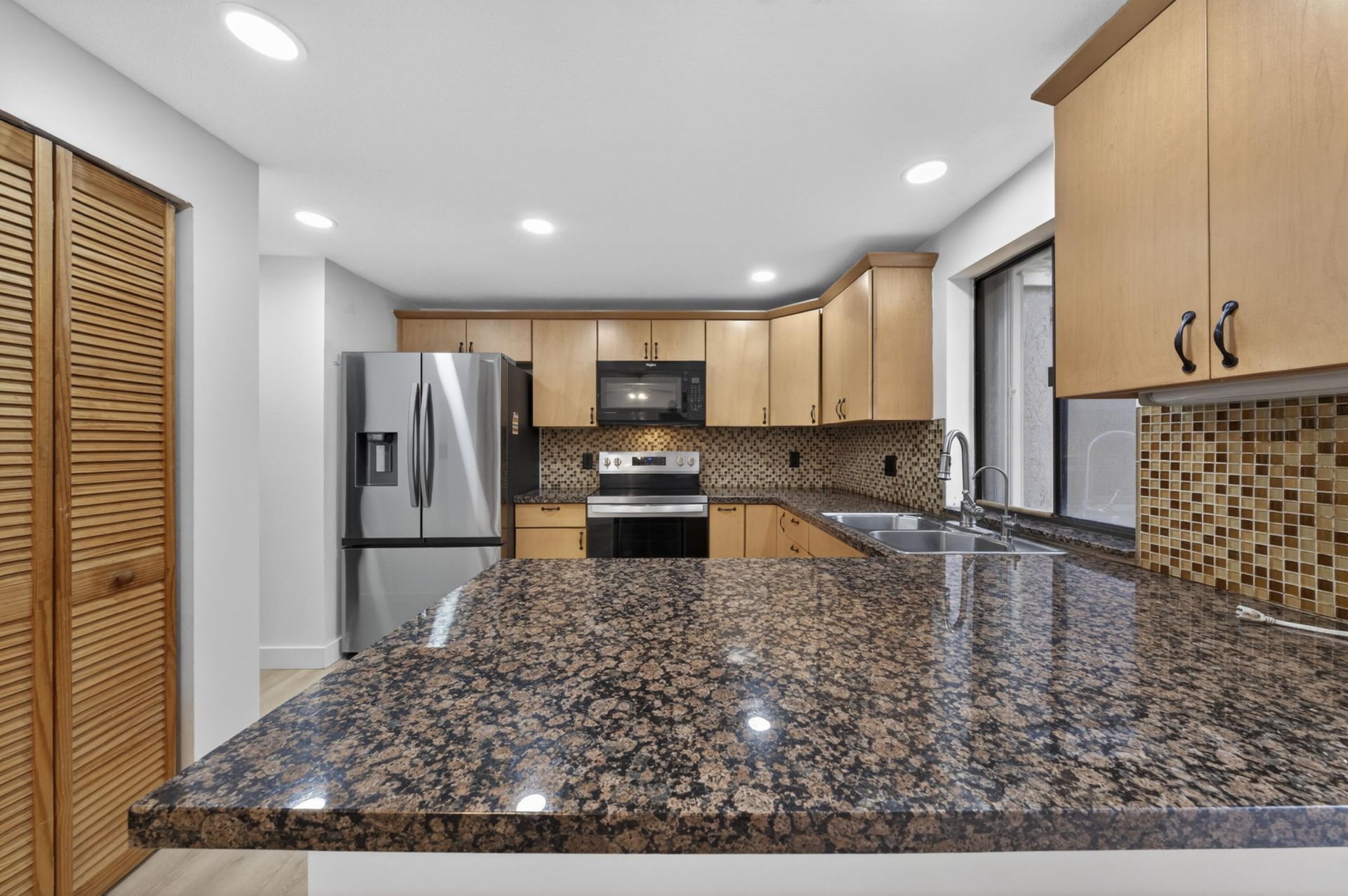 5182 S University Drive, Davie, FL 33328 Photo