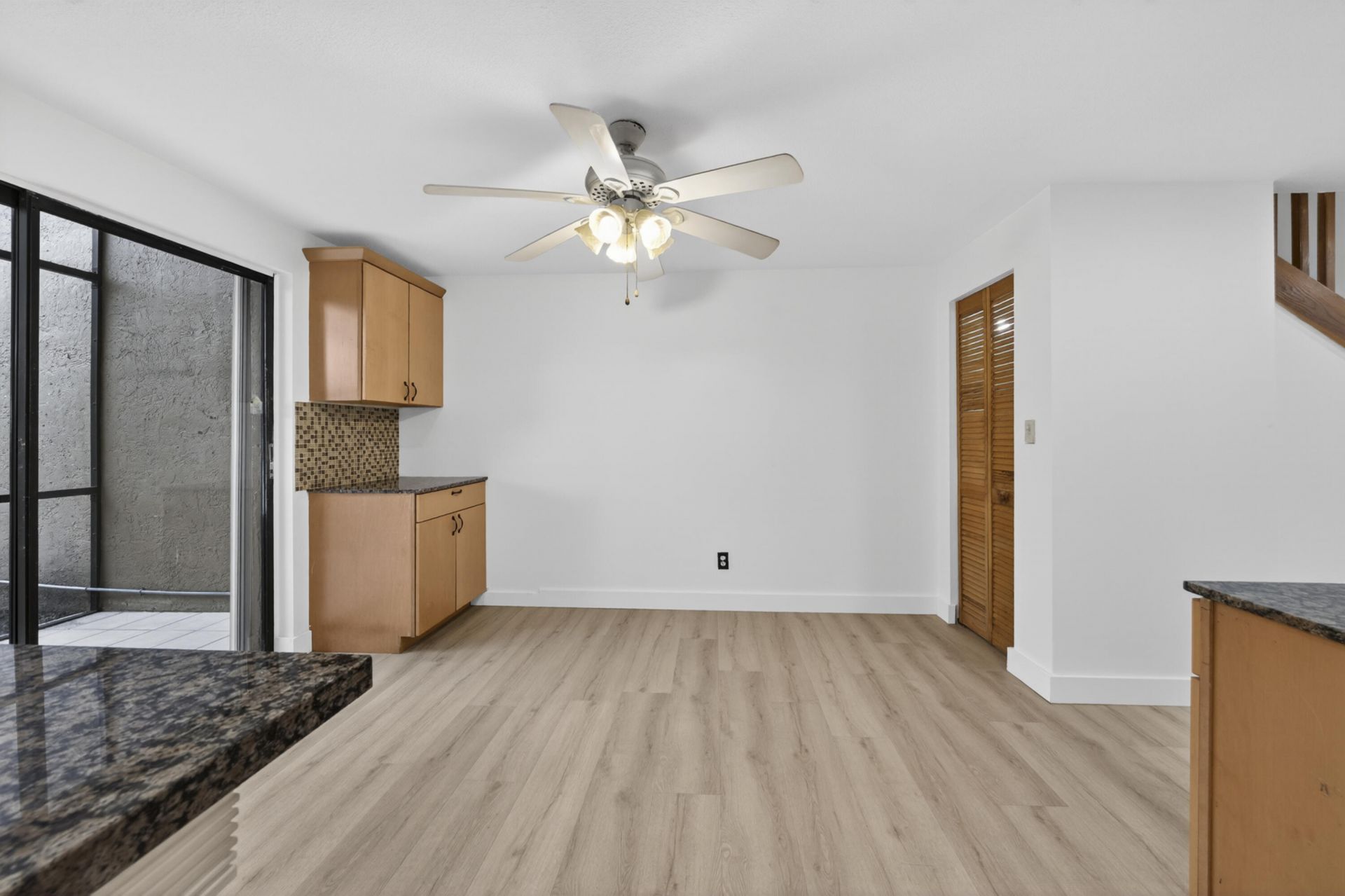 5182 S University Drive, Davie, FL 33328 Photo