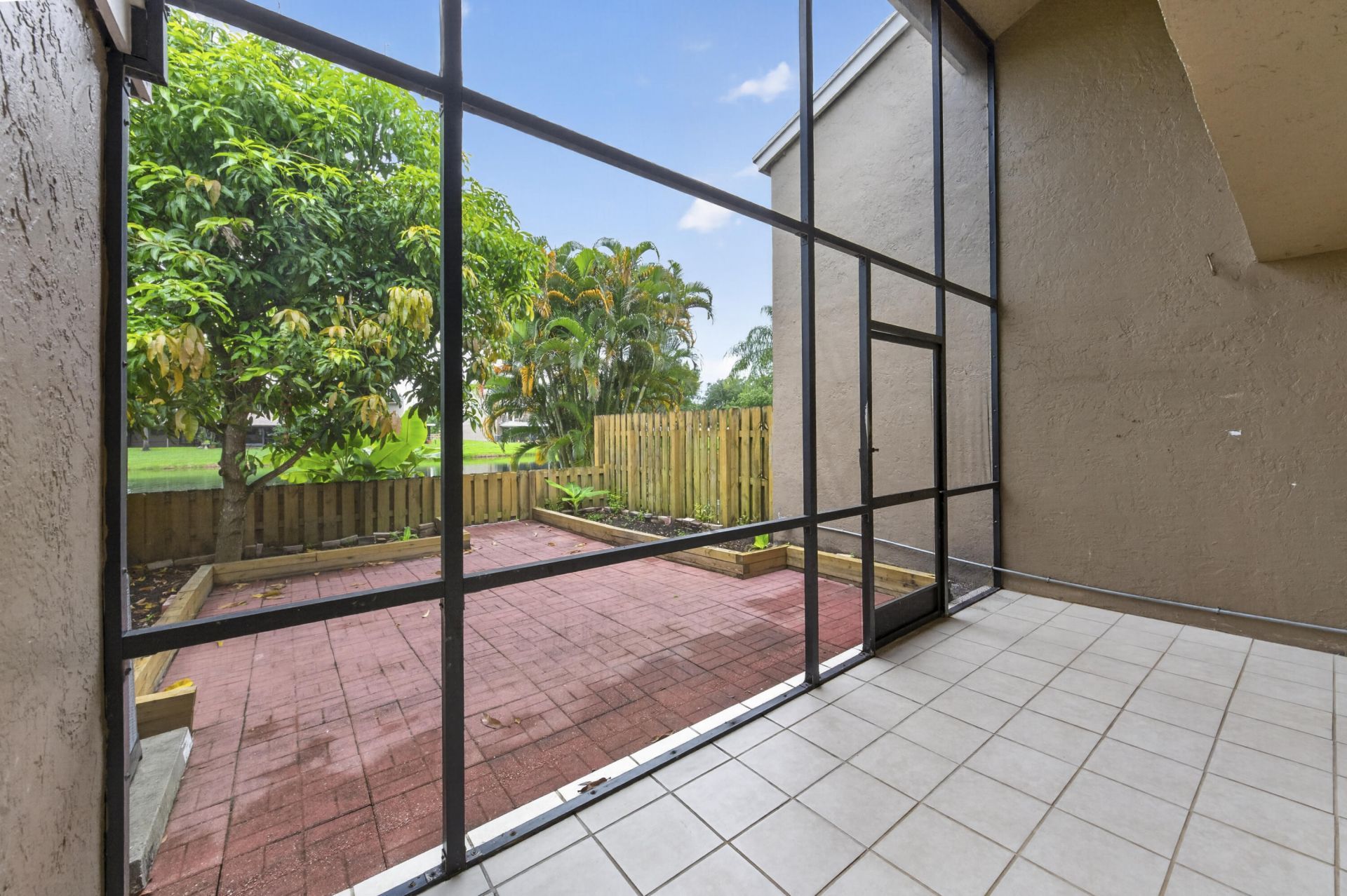 5182 S University Drive, Davie, FL 33328 Photo