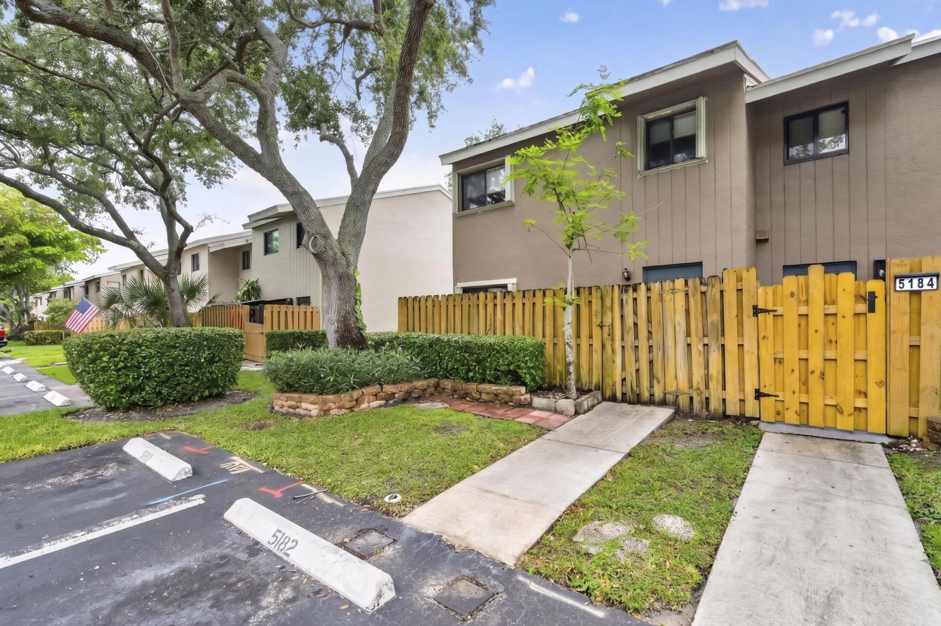 5182 S University Drive, Davie, FL 33328 Photo