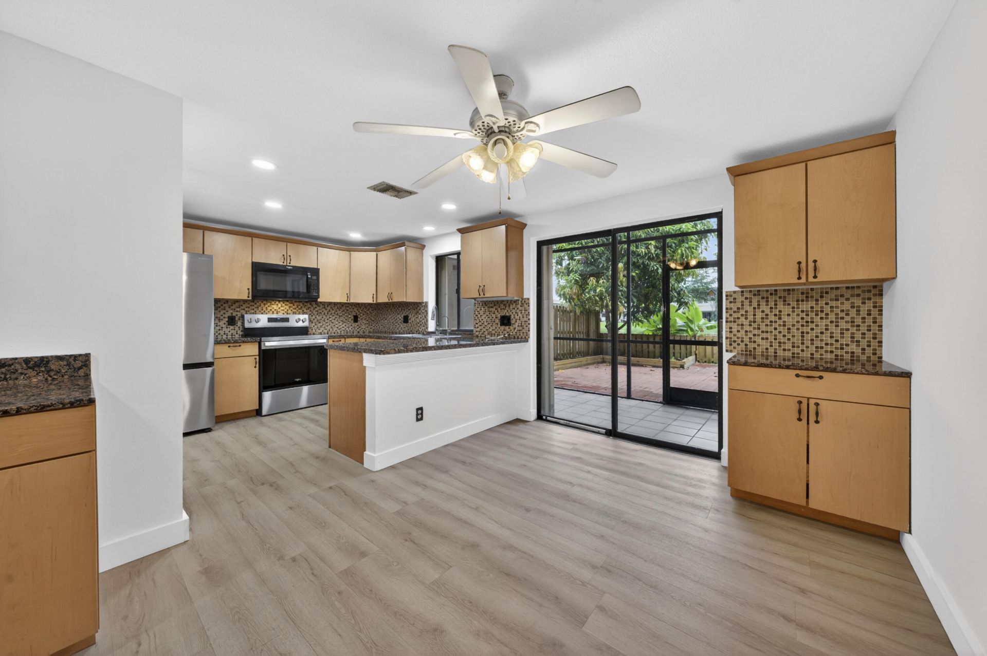 5182 S University Drive, Davie, FL 33328 Photo