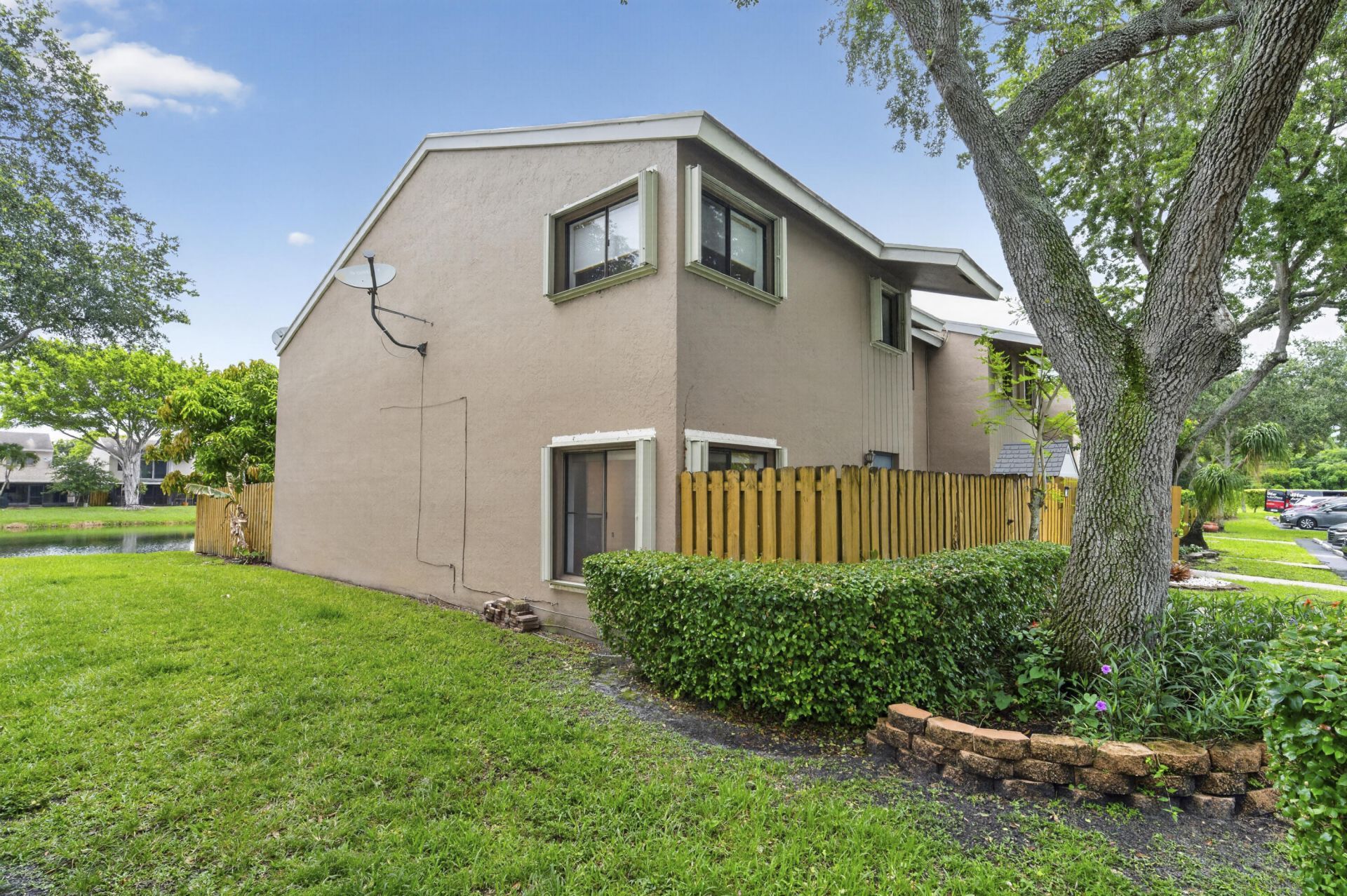 5182 S University Drive, Davie, FL 33328 Photo
