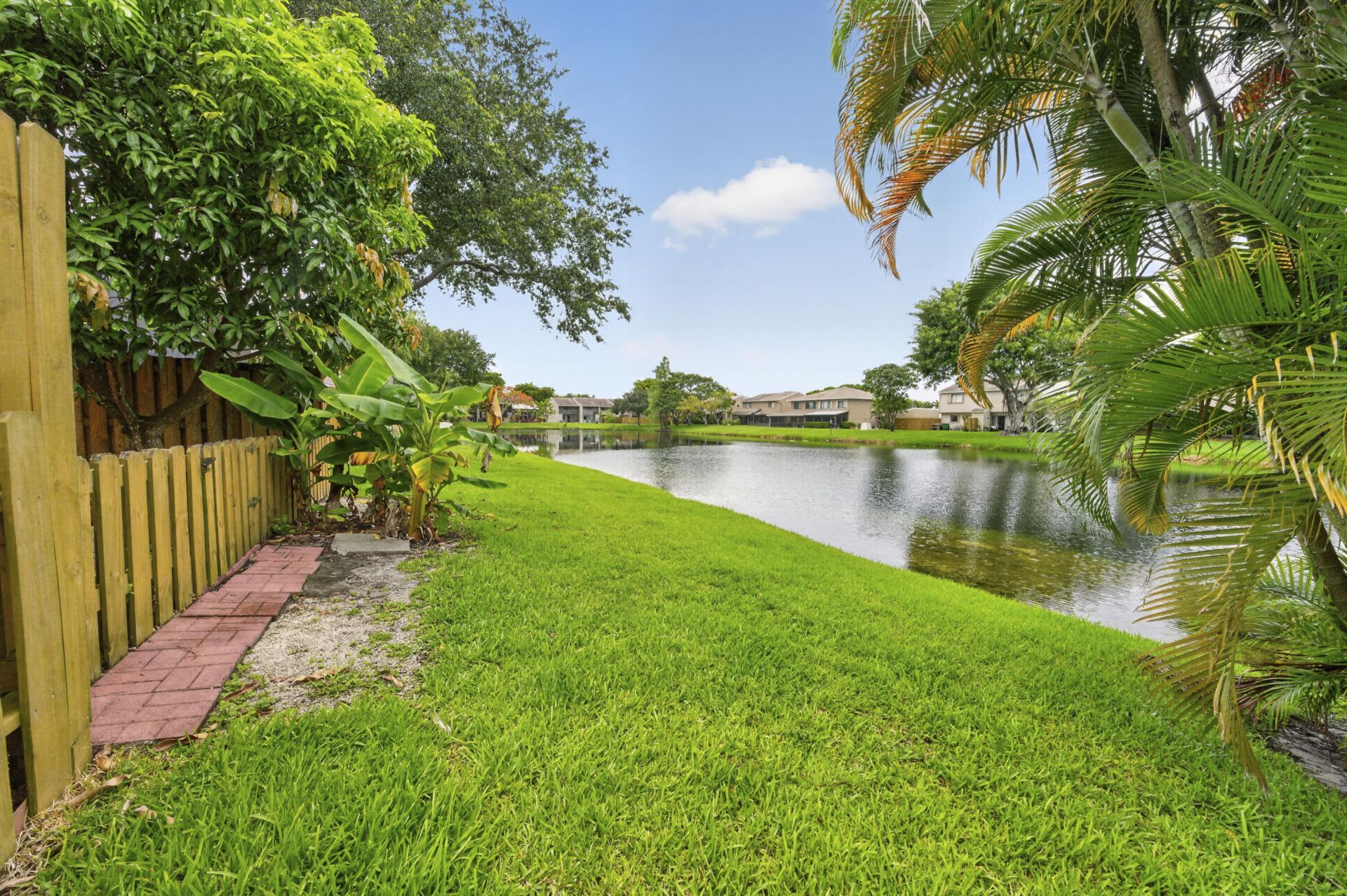 5182 S University Drive, Davie, FL 33328 Photo