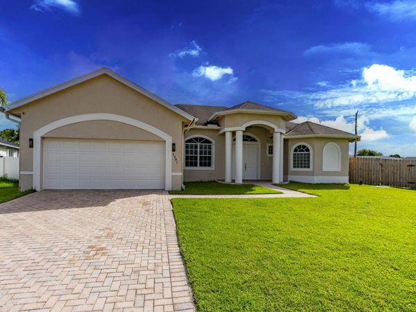 2301 SW Vale, Port St. Lucie, FL 34953