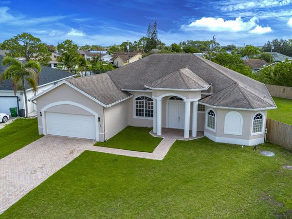 2301 SW Vale, Port St. Lucie, FL 34953