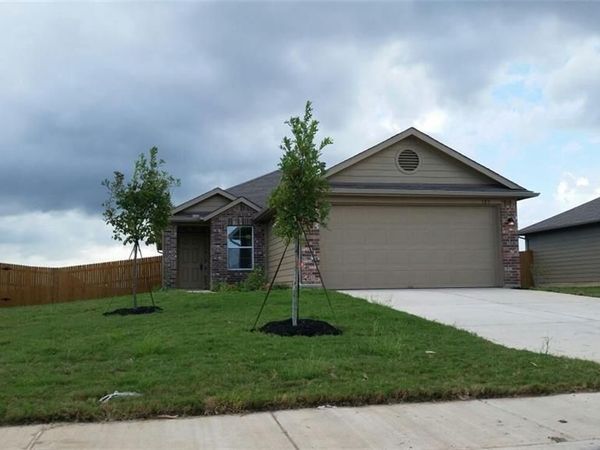 185 Voss, Kyle, TX 78640