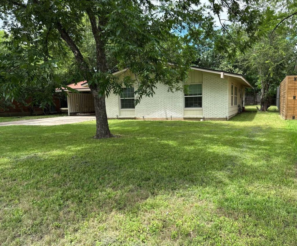 1206 Dwyce Dr, Austin, TX 78757 Main Photo