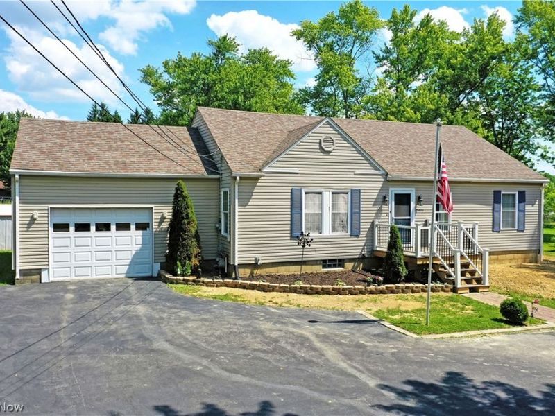 2935 N River Road NE, Warren, OH 44483 Photo 2