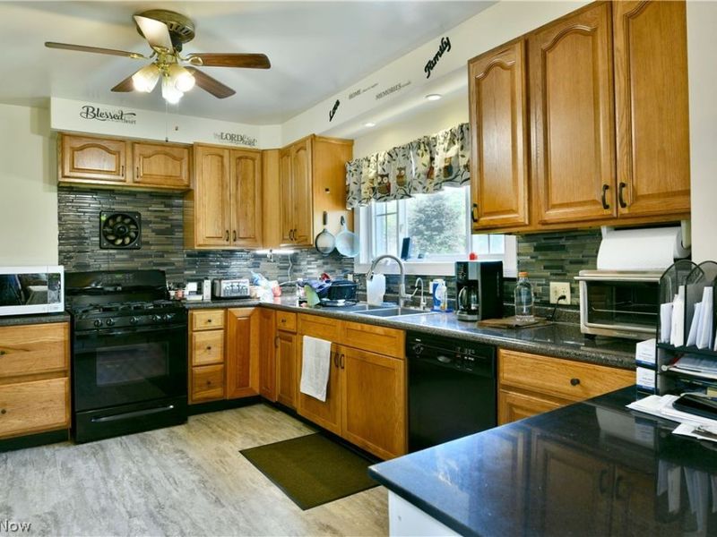 2935 N River Road NE, Warren, OH 44483 Photo 20