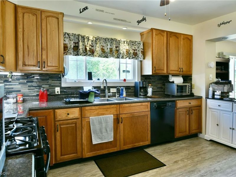 2935 N River Road NE, Warren, OH 44483 Photo 23