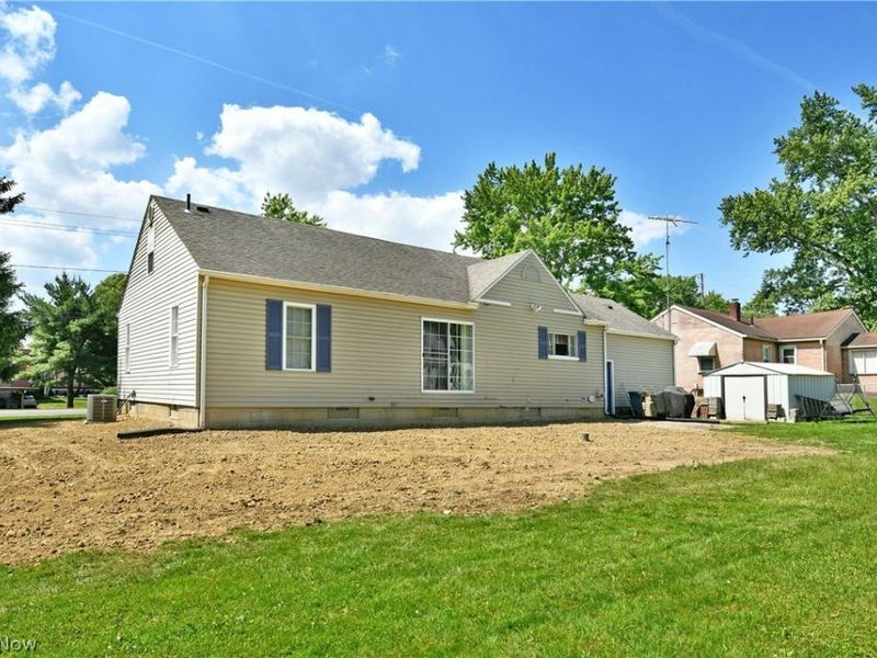 2935 N River Road NE, Warren, OH 44483 Photo 46