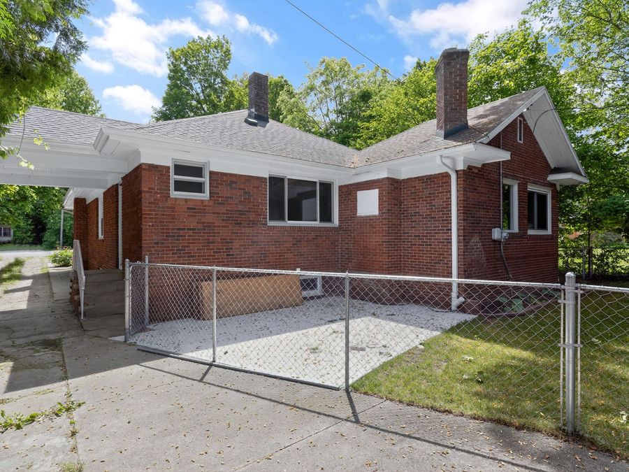 Property Image 8