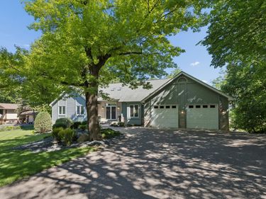 1807 Timberline Trail, Minnetonka, MN 55305