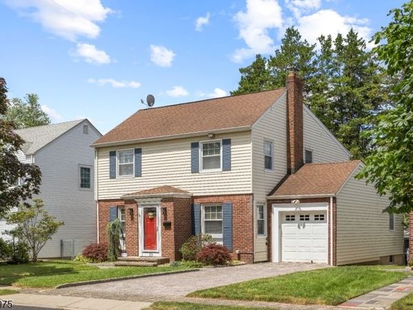 33 Mapes Ave, Nutley, NJ 07110