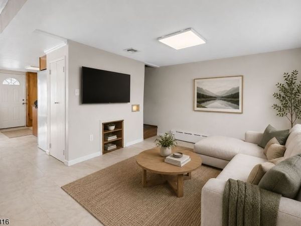 69 Columbia Ave, Jersey, NJ 07307