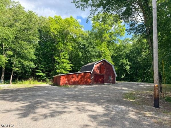 2 William St, Wanaque, NJ 07420