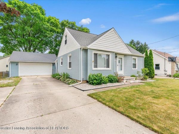 4172 Watson Avenue, Holt, MI 48842