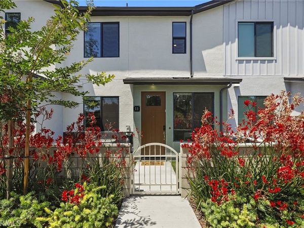 2771 W Pepper Tree Drive, Unit 11, Anaheim, CA 92801
