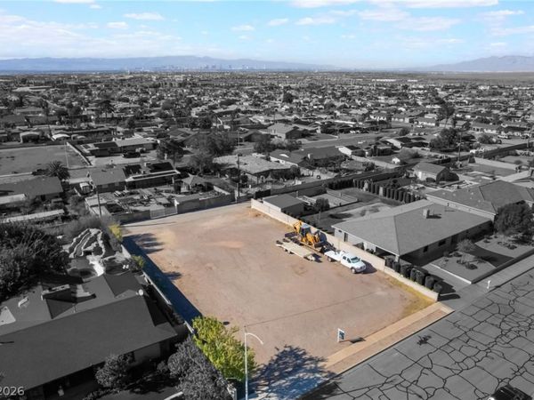 839 Fairview Drive , Henderson, NV 89015