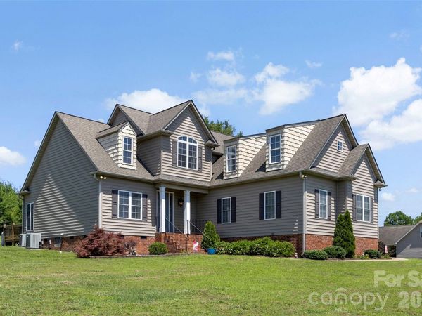 816 Springs Road, Dallas, NC 28034