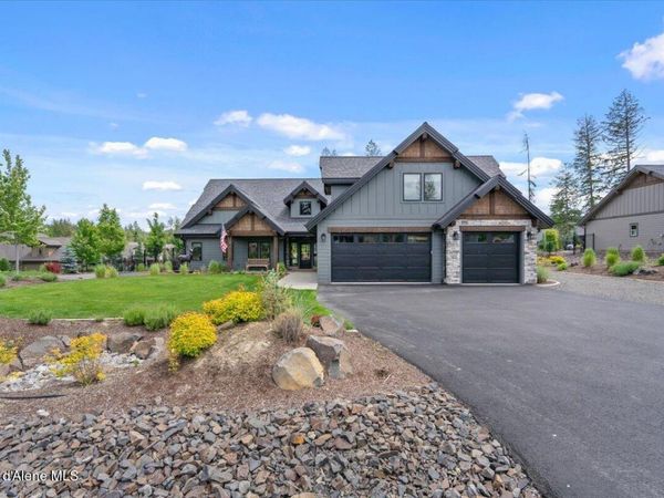 11696 N Burdock CT, Hayden, ID 83835